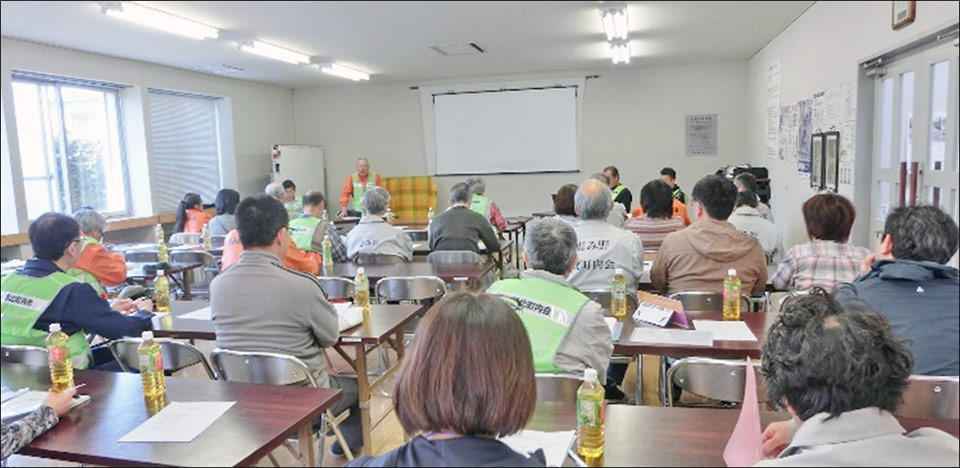 写真：恵み野北町内会 防災対策隊 第2回研修会の様子